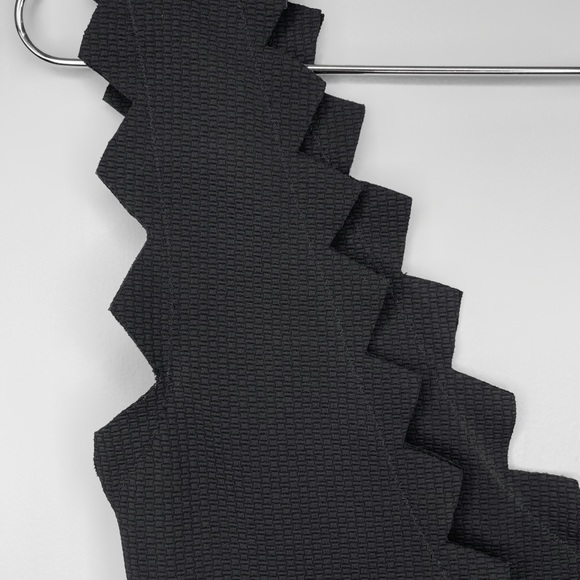 SOLD Marysia Black Maillot V-Neck Scallop Zig Zag One Piece Swimsuit Size Small - Picture 8 of 14